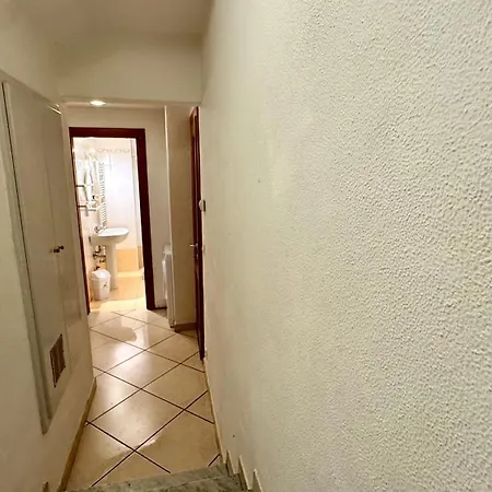 5 Min Dal Mare Grazioso Trilocale Αλάσιο