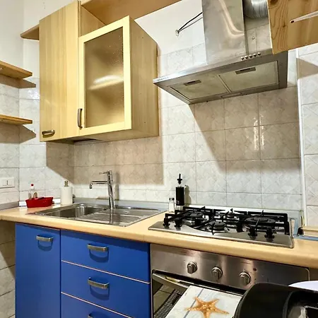 5 Min Dal Mare Grazioso Trilocale * 알라시오