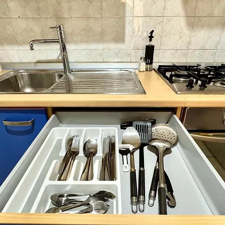 شقة 5 Min Dal Mare Grazioso Trilocale ألاسيو