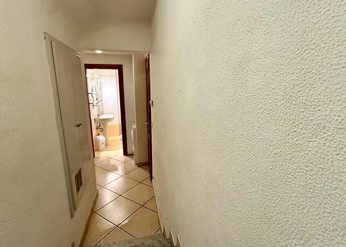 5 Min Dal Mare Grazioso Trilocale Алассіо